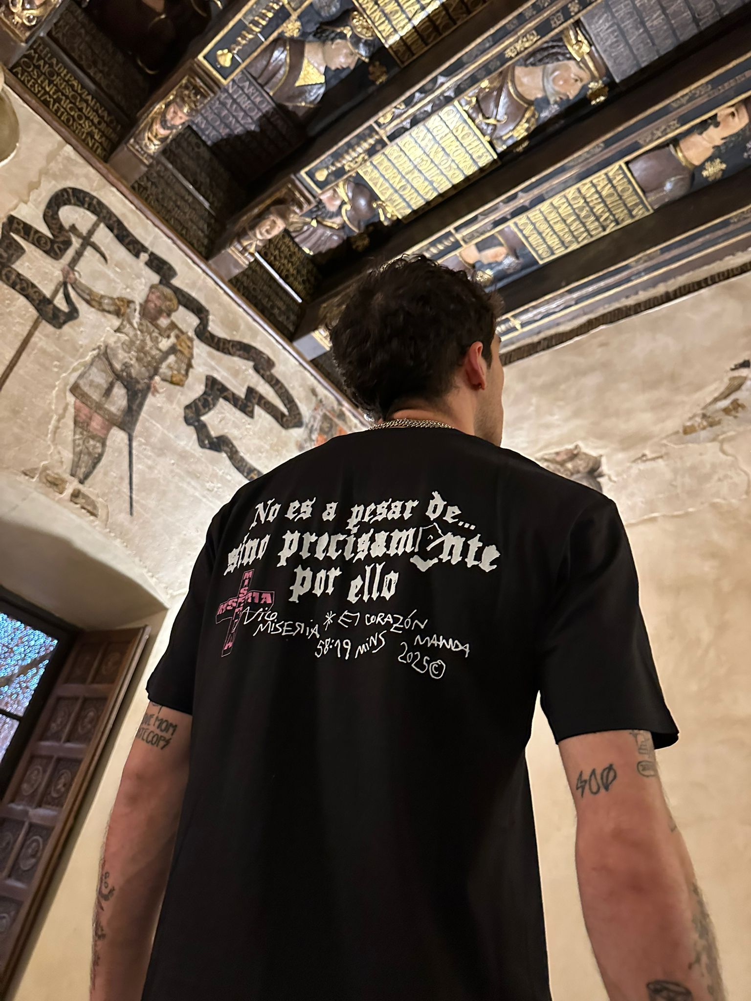 Camiseta "El Corazón Manda"