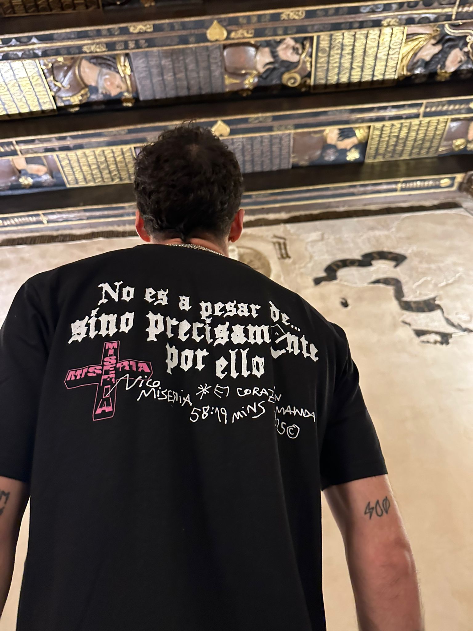 Camiseta "El Corazón Manda"